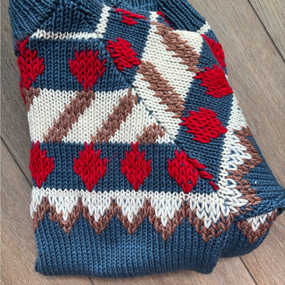 Wimens Blue and Red Patterned vintage vibe Sweater